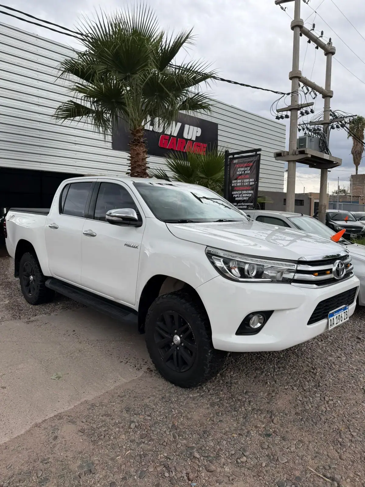 Hilux SRX